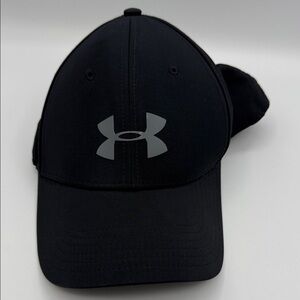 Under Armour Black and Gray Cap | M